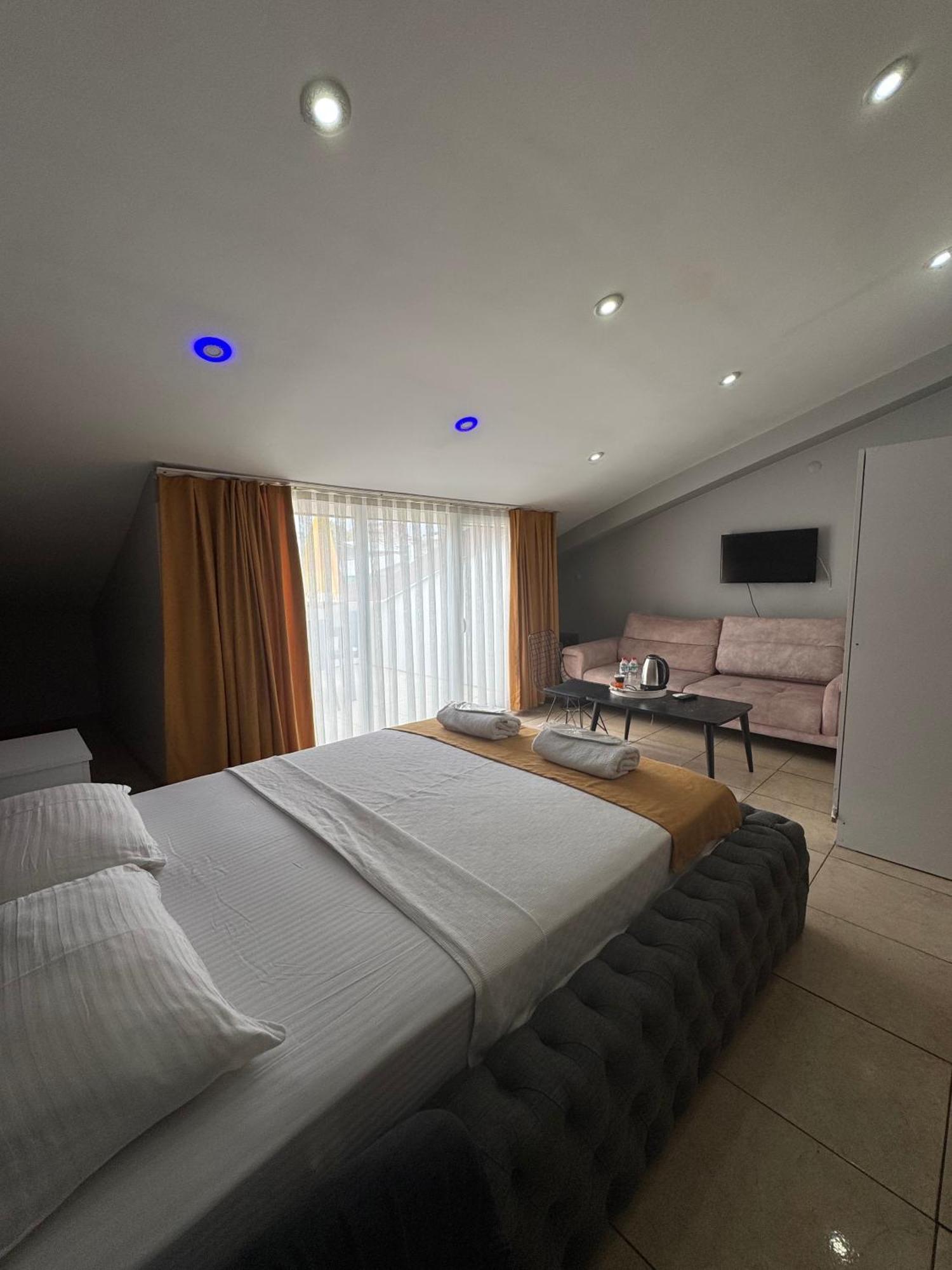 Esen Life Hotel - Istanbul — Photos 2
